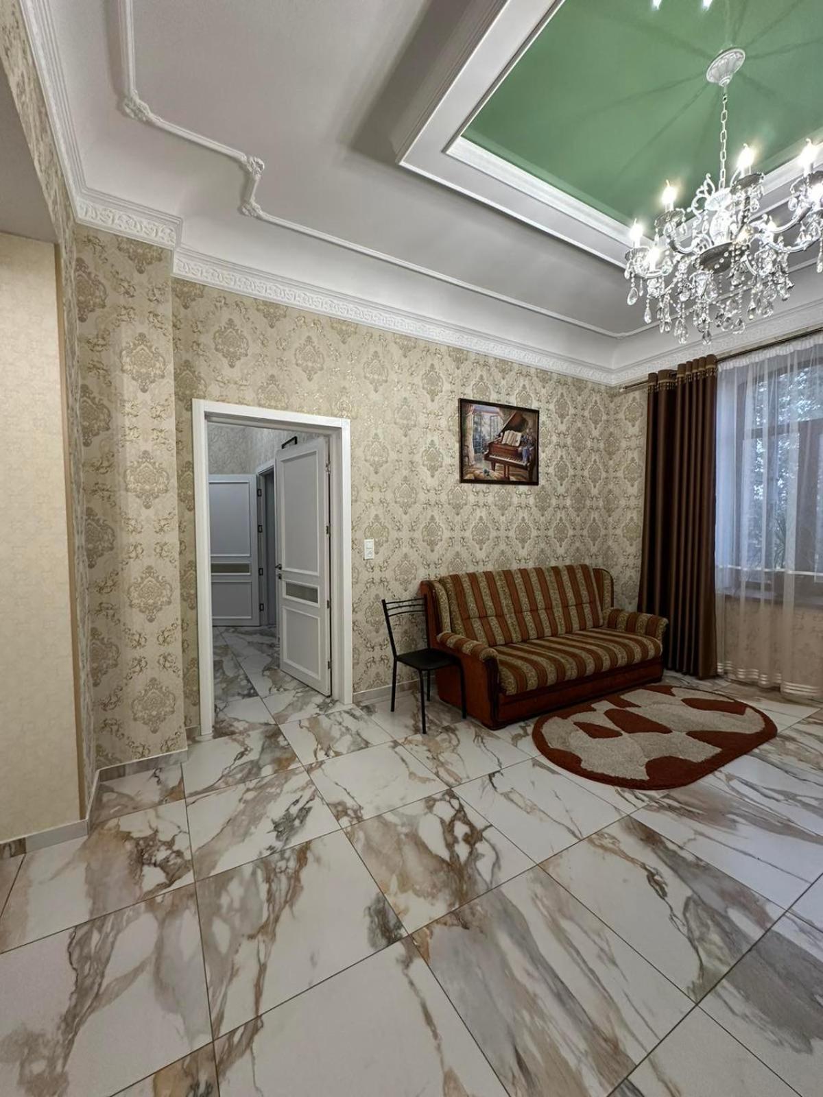 Апартаменти В Парку Uman Exterior photo